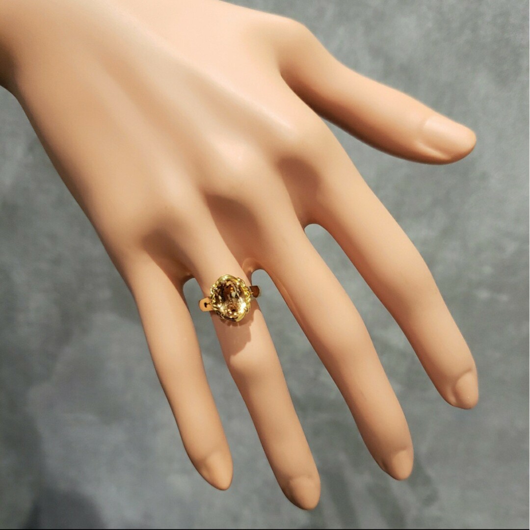 最終値下げ【K18】宝石 リング レディースのアクセサリー(リング(指輪))の商品写真