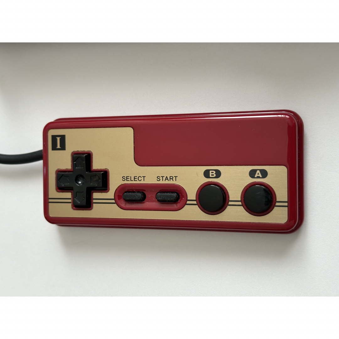 任天堂(ニンテンドウ)のニンテンドー クラシックミニ ファミリーコンピュータ エンタメ/ホビーのゲームソフト/ゲーム機本体(家庭用ゲーム機本体)の商品写真