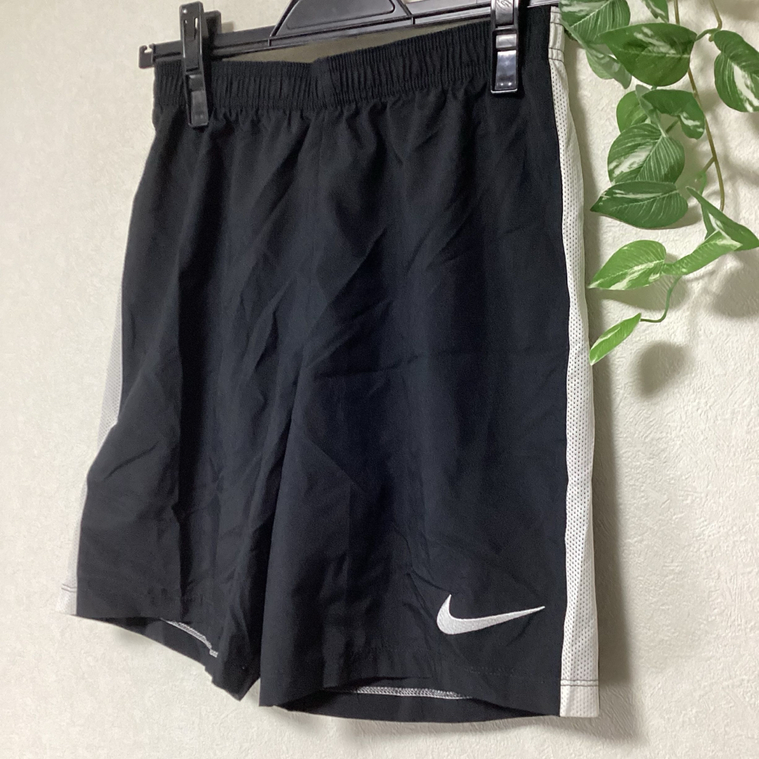 ⭐︎新品未使用⭐︎NIKE DRI FIT ハーフパンツ　ズボン　sizeM