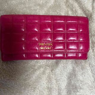 プラダ(PRADA)のPRADA 長財布 キルティング(財布)