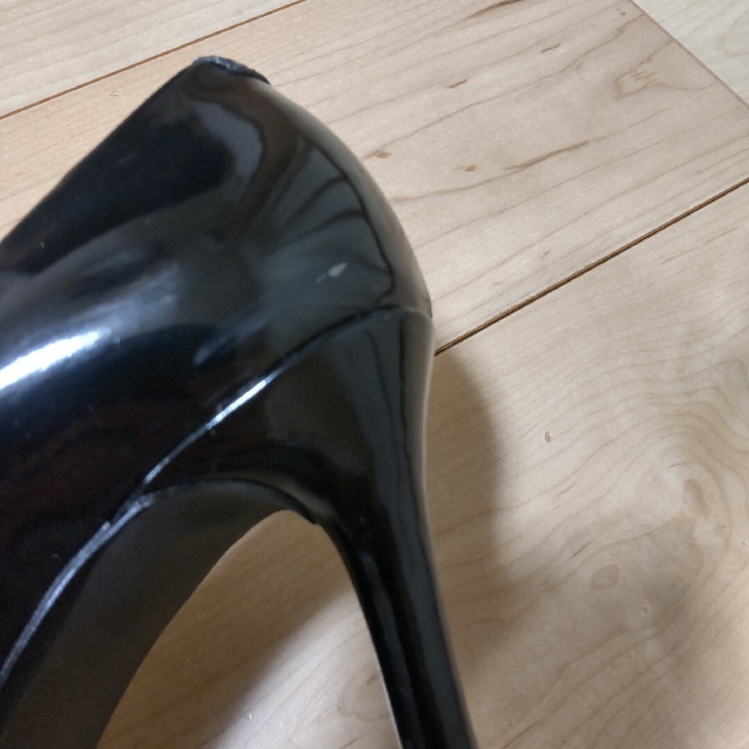 RANDA(ランダ)のRANDA  エナメルパンプス  22.5cm レディースの靴/シューズ(ハイヒール/パンプス)の商品写真
