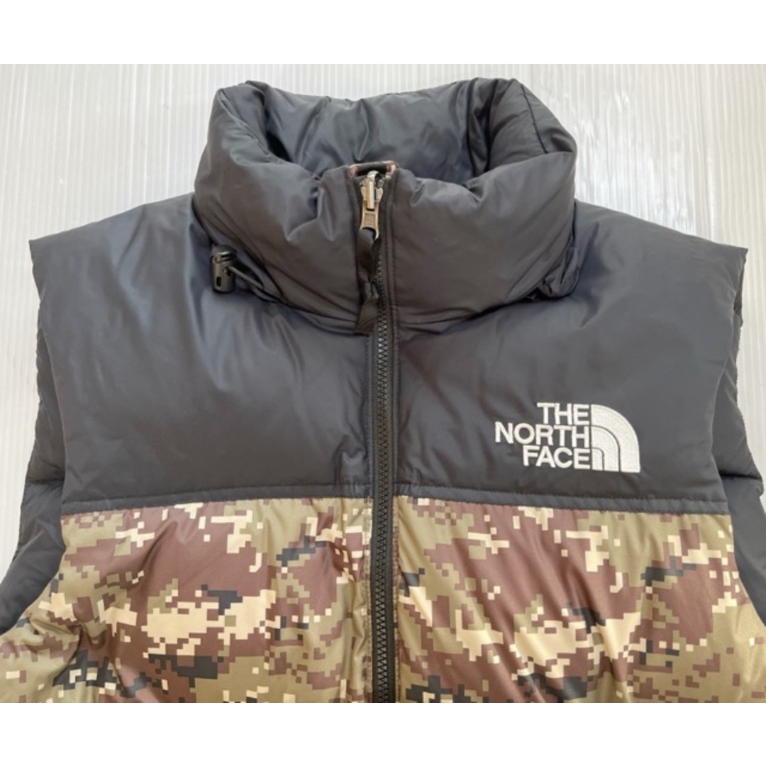 THE NORTH FACE(ザノースフェイス)のTHE NORTH FACE （ノースフェイス）NFOA3JQQ  RETRO NUPTSE VEST　デジタル　カモフラ　ヌプシベスト 【A31293-007】 メンズのジャケット/アウター(ダウンベスト)の商品写真