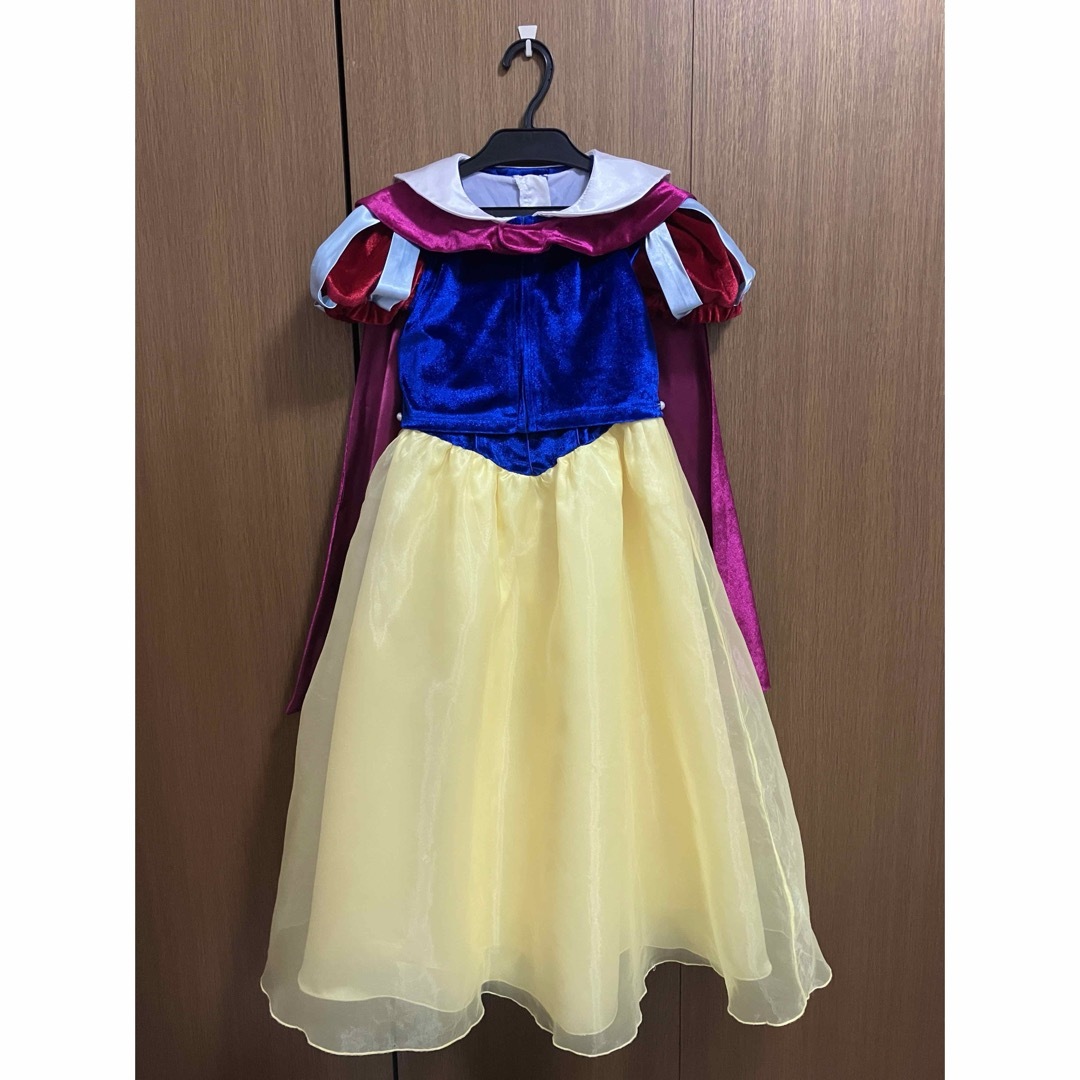 Disney(ディズニー)のビビディバビディブティック　白雪姫　ドレス　130cm キッズ/ベビー/マタニティのキッズ服女の子用(90cm~)(ドレス/フォーマル)の商品写真