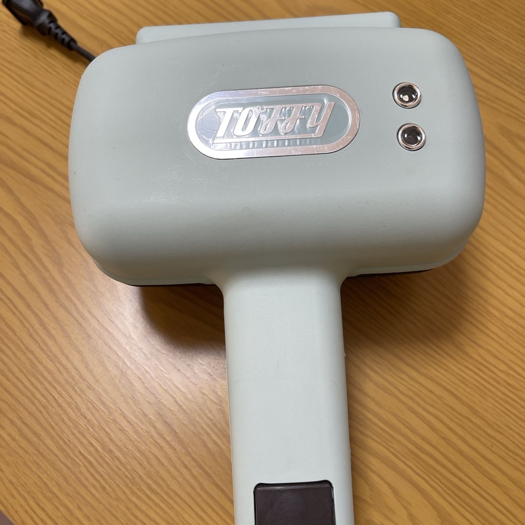 Toffy(トフィー)のToffy ハーフホットサンドメーカー K-HS3-PA スマホ/家電/カメラの調理家電(サンドメーカー)の商品写真