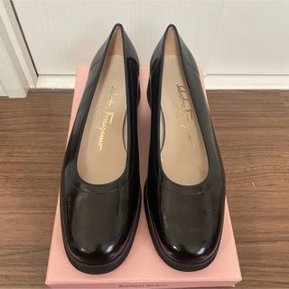 サルヴァトーレフェラガモ(Salvatore Ferragamo)の美品 Ferragamo フェラガモ パンプス 7(ハイヒール/パンプス)