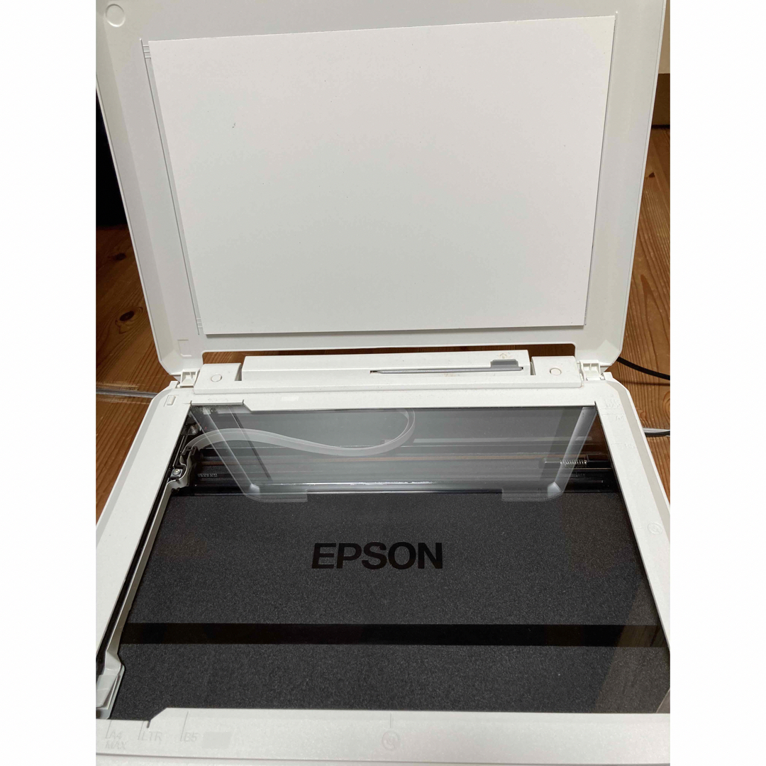 EPSON(エプソン)のEPSONプリンター　EP-808AW ホワイト　ジャンク品 スマホ/家電/カメラのPC/タブレット(PC周辺機器)の商品写真