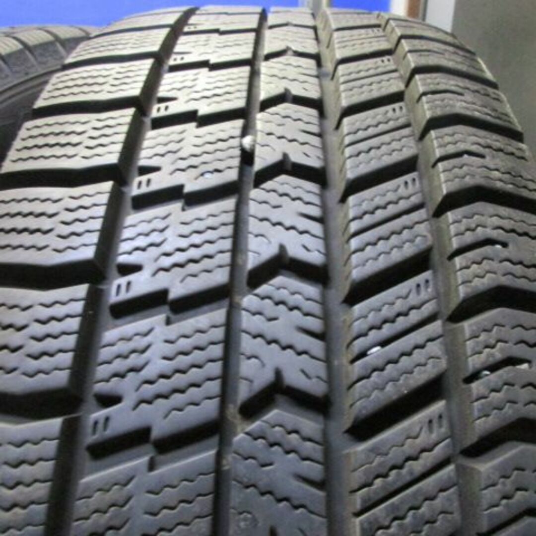 トヨタ(トヨタ)の店）プリウス純正+　195/65R15　スタッドレス　30　50プリウス 自動車/バイクの自動車(タイヤ・ホイールセット)の商品写真