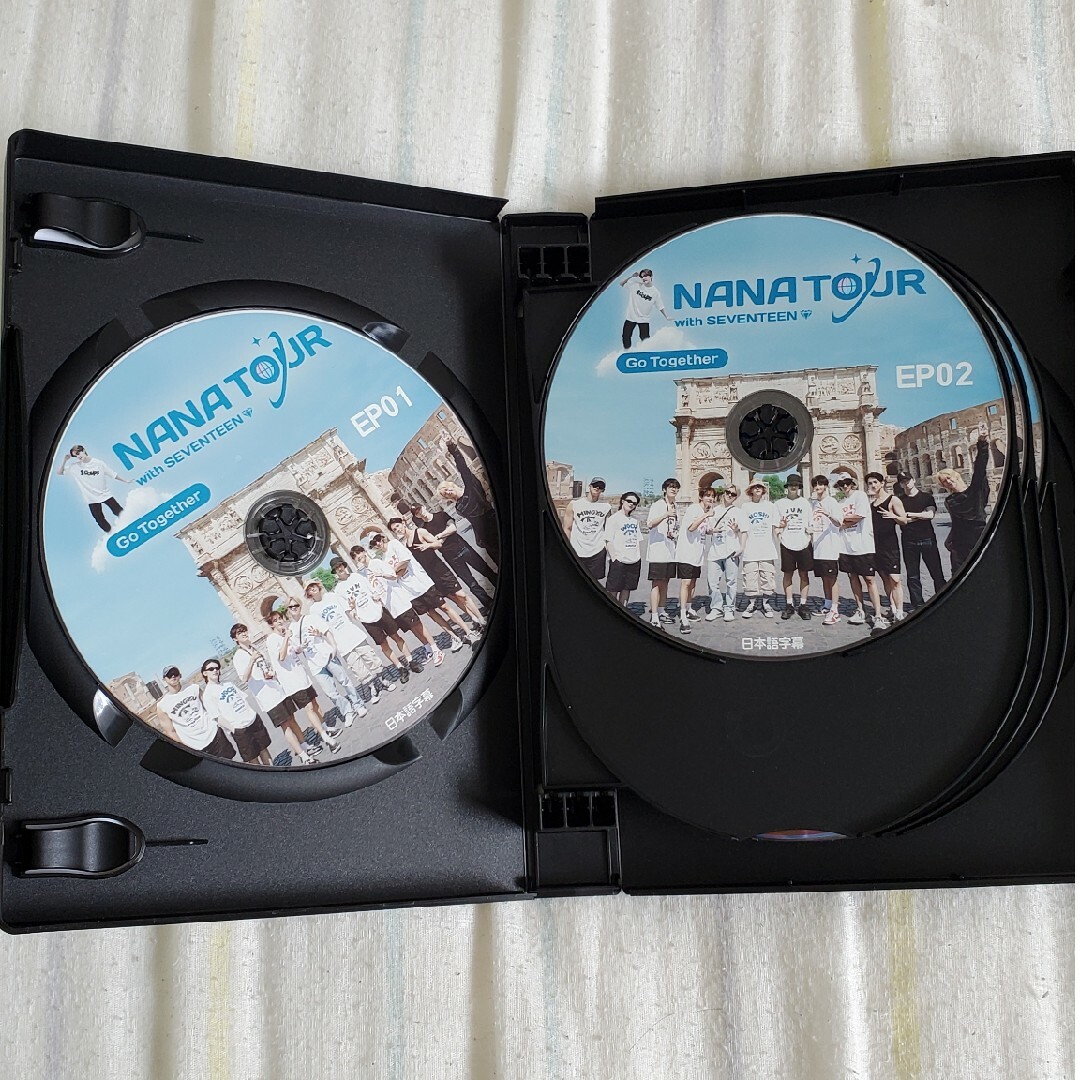 Seventeen ナナツアー DVD 7枚セット 収納ケース付きの通販 by 우나 Seventeen ナナツアー DVD 7枚セット 収納ケース付きの通販 by 우나