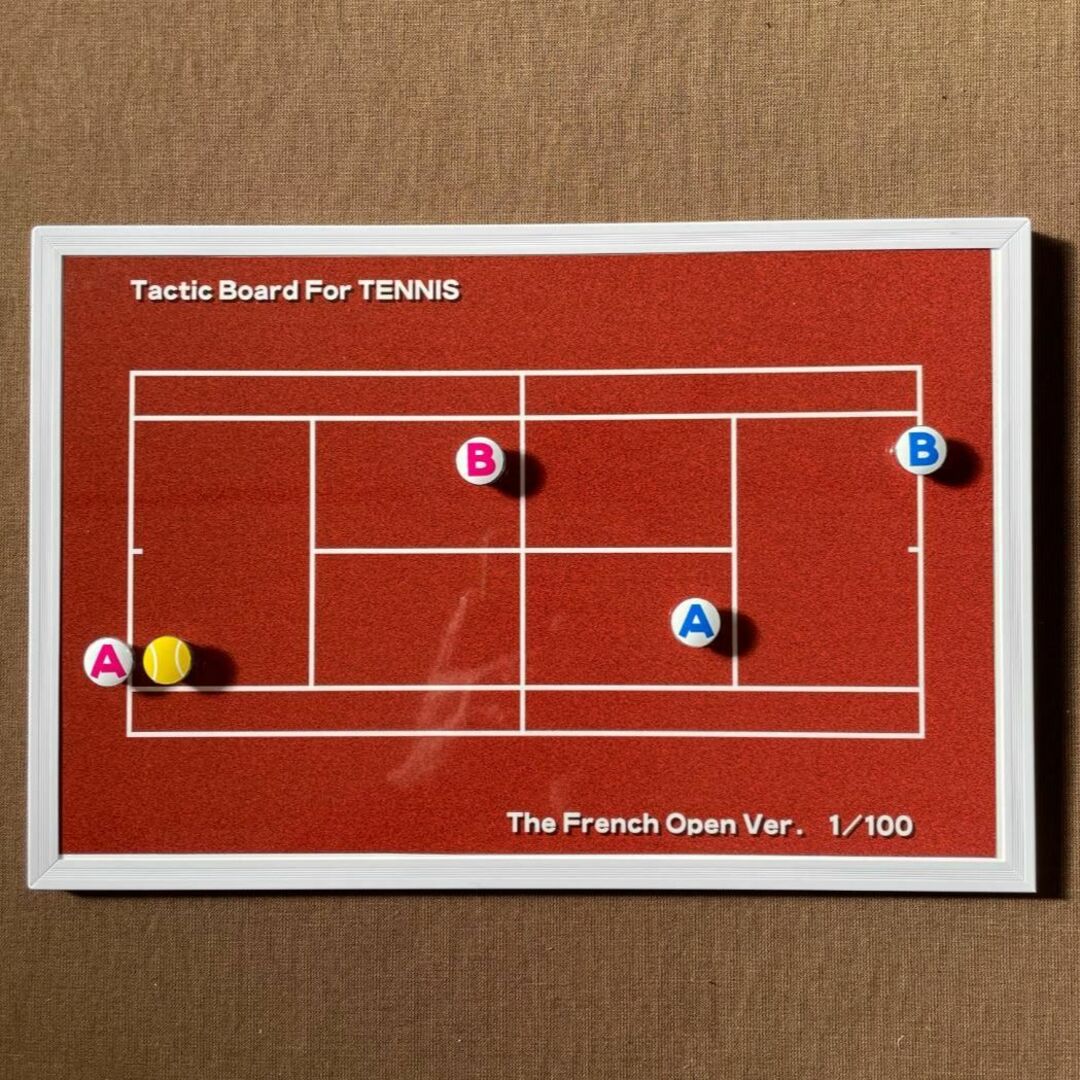 テニス 作戦ボード シミュレーションボード 全仏オープンカラー スポーツ/アウトドアのテニス(シューズ)の商品写真