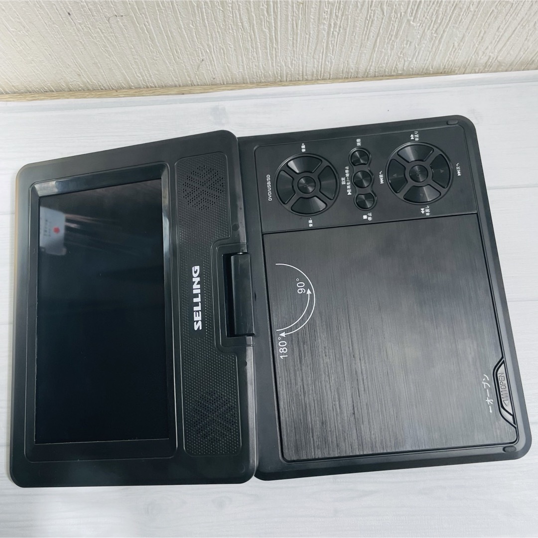 7インチ　DVDプレーヤー　ワイヤレス　美品　シガーソケット スマホ/家電/カメラのテレビ/映像機器(DVDプレーヤー)の商品写真