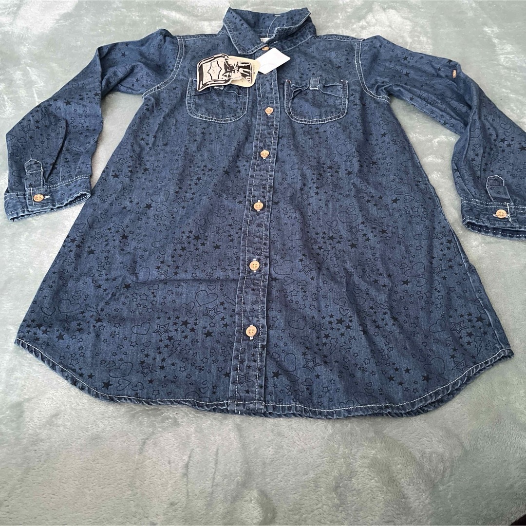 デニムシャツ　ワンピース キッズ/ベビー/マタニティのキッズ服女の子用(90cm~)(ワンピース)の商品写真