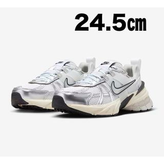 ナイキ(NIKE)の24.5㎝ NIKE V2K ラン ナイキ ホワイト シルバー(スニーカー)