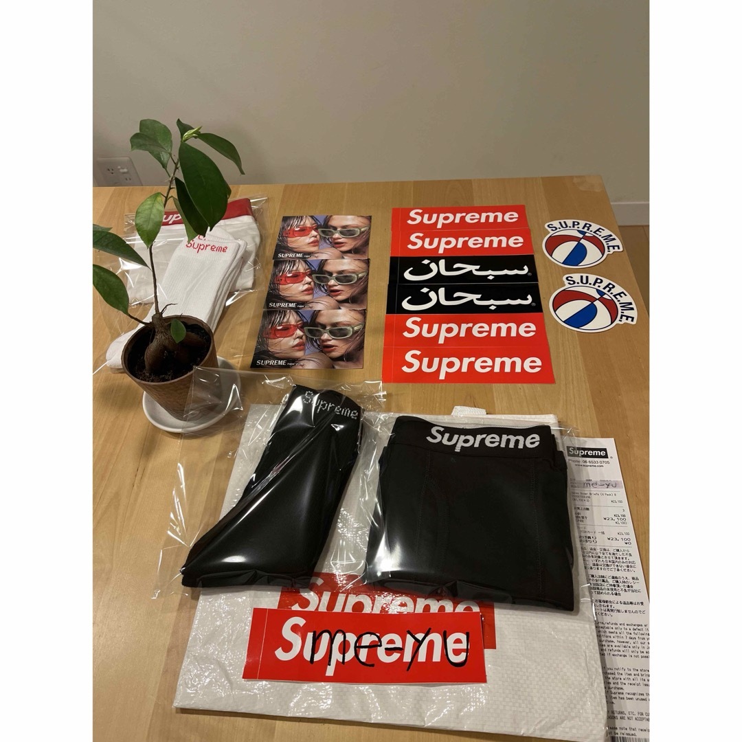 Supreme(シュプリーム)のシュプリーム　ヘインズ　ボクサー　パンツ　2024春夏　1枚 ボクサーパンツ　黒 メンズのアンダーウェア(ボクサーパンツ)の商品写真