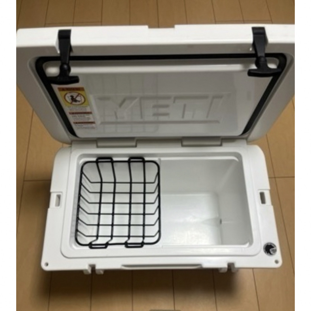 YETI(イエティ)のYETI イエティ クーラーボックス タンドラ45 ホワイト スポーツ/アウトドアのアウトドア(その他)の商品写真