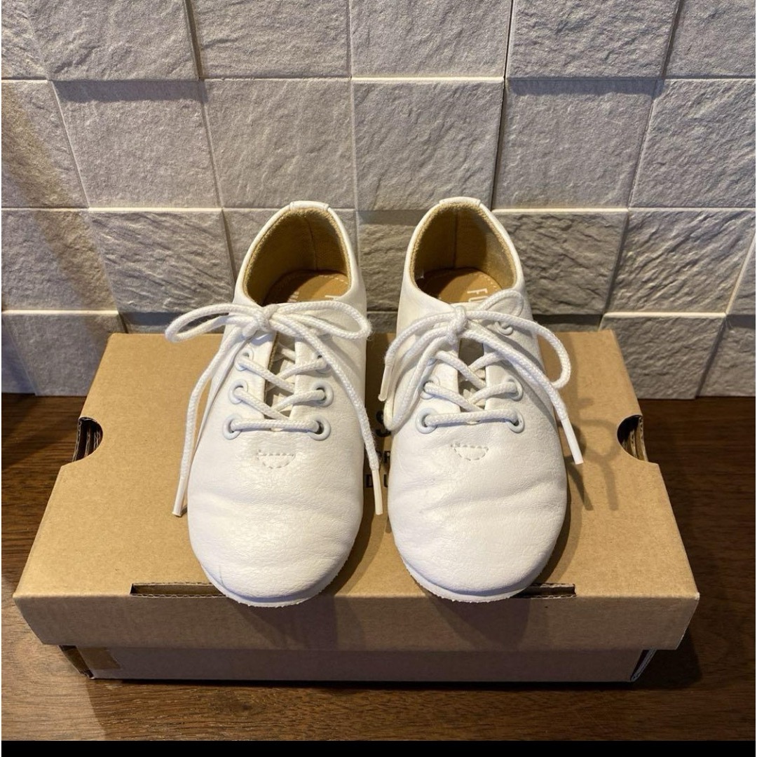 URBAN RESEARCH(アーバンリサーチ)のキッズ　フォーマルシューズ　バレーシューズ キッズ/ベビー/マタニティのキッズ靴/シューズ(15cm~)(フォーマルシューズ)の商品写真