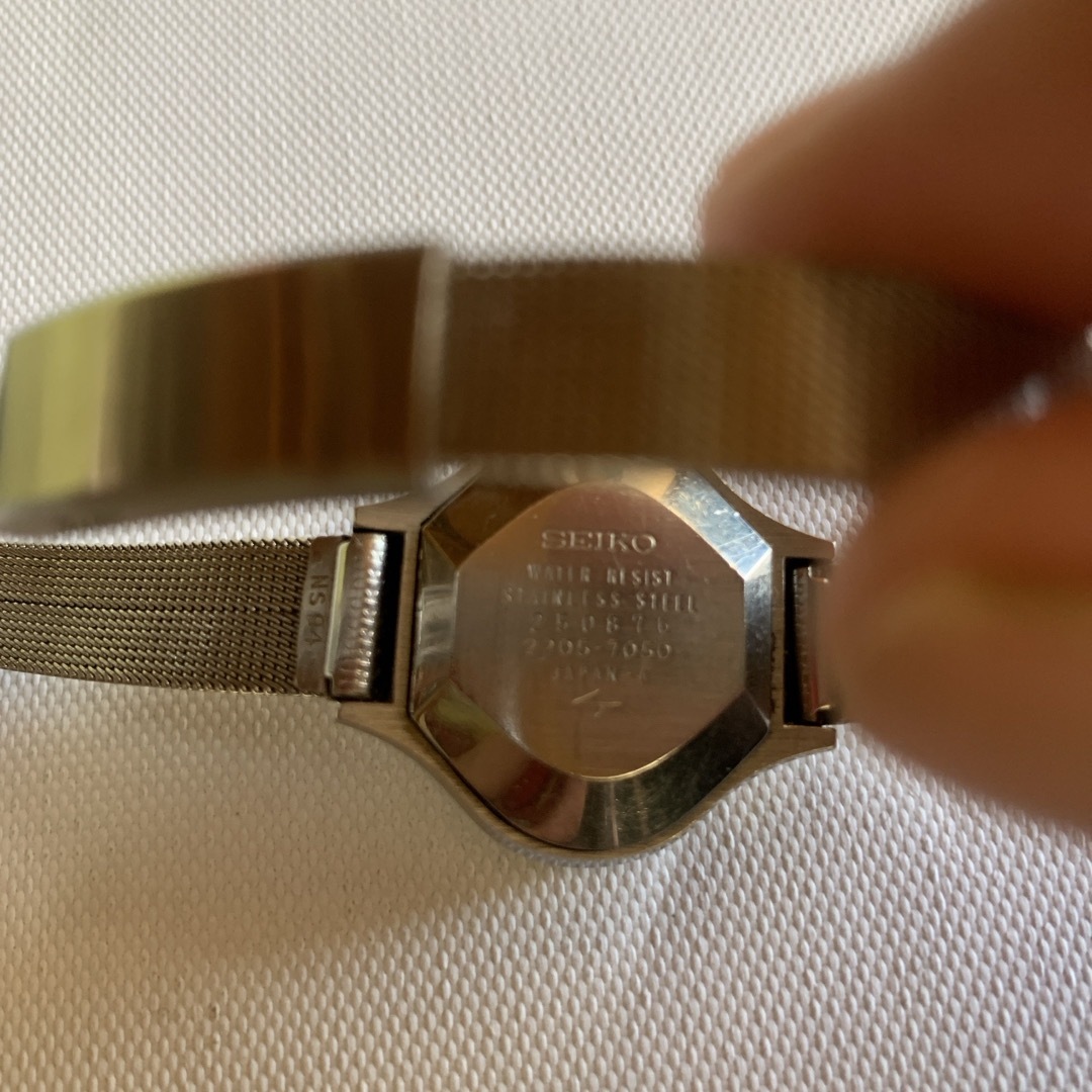 SEIKO(セイコー)のビンテージ　SEIKO 手巻きレディース腕時計 レディースのファッション小物(腕時計)の商品写真