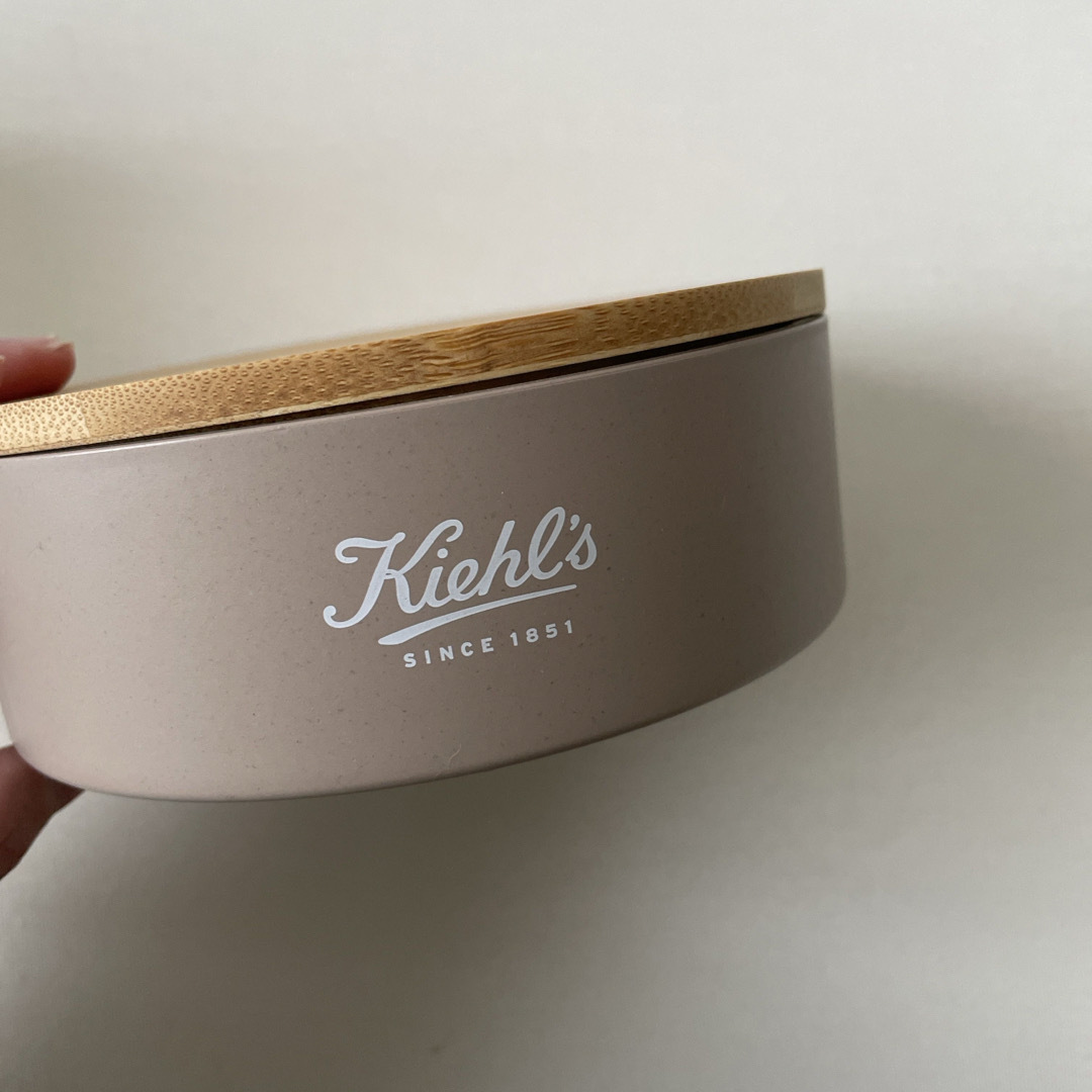 Kiehl's(キールズ)のキールズ　オリジナル　ラウンドミラーケース レディースのファッション小物(ミラー)の商品写真