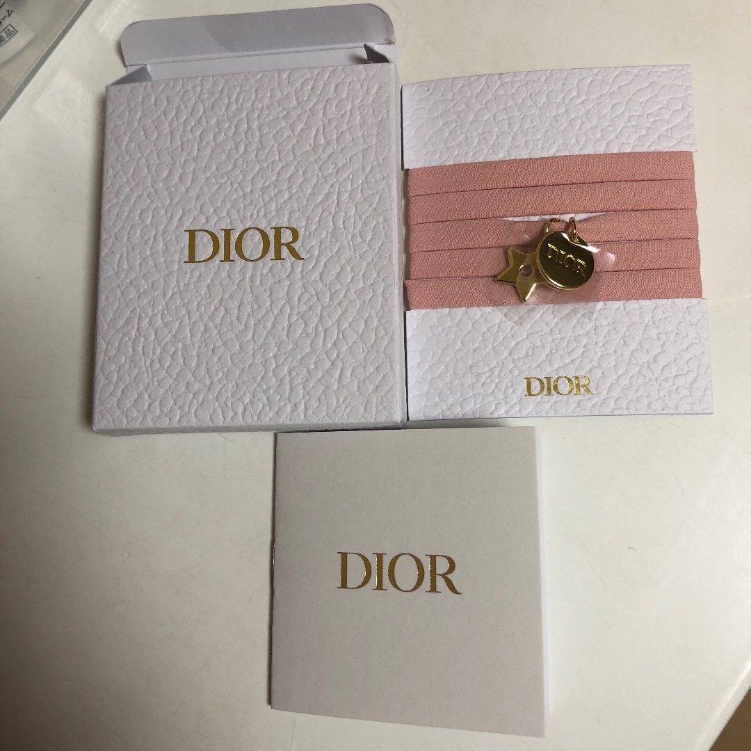 Dior(ディオール)のディオールDior ブレスレット　リキッドファンデーションお試し コスメ/美容のベースメイク/化粧品(ファンデーション)の商品写真