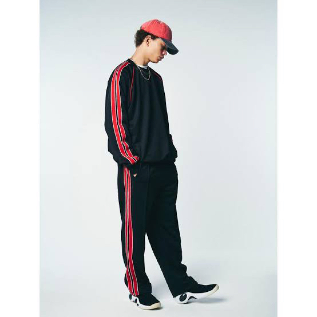 Bshop(ビショップ)のSEDAN ALL-PURPOSE Tech Training Pullover メンズのトップス(ジャージ)の商品写真