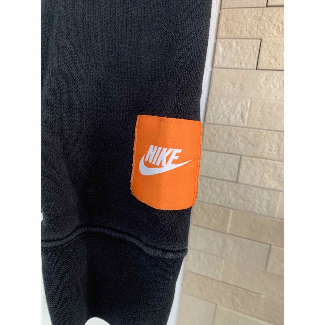 NIKE(ナイキ)のNIKE パーカー　黒　just do it ロゴ メンズのトップス(パーカー)の商品写真