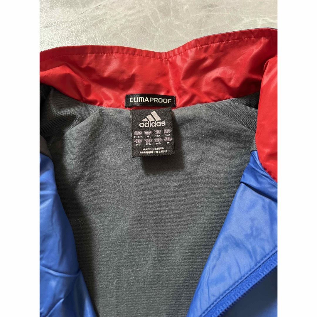 adidas(アディダス)のadidas厚手ウインドブレーカー150 キッズ/ベビー/マタニティのキッズ服男の子用(90cm~)(ジャケット/上着)の商品写真