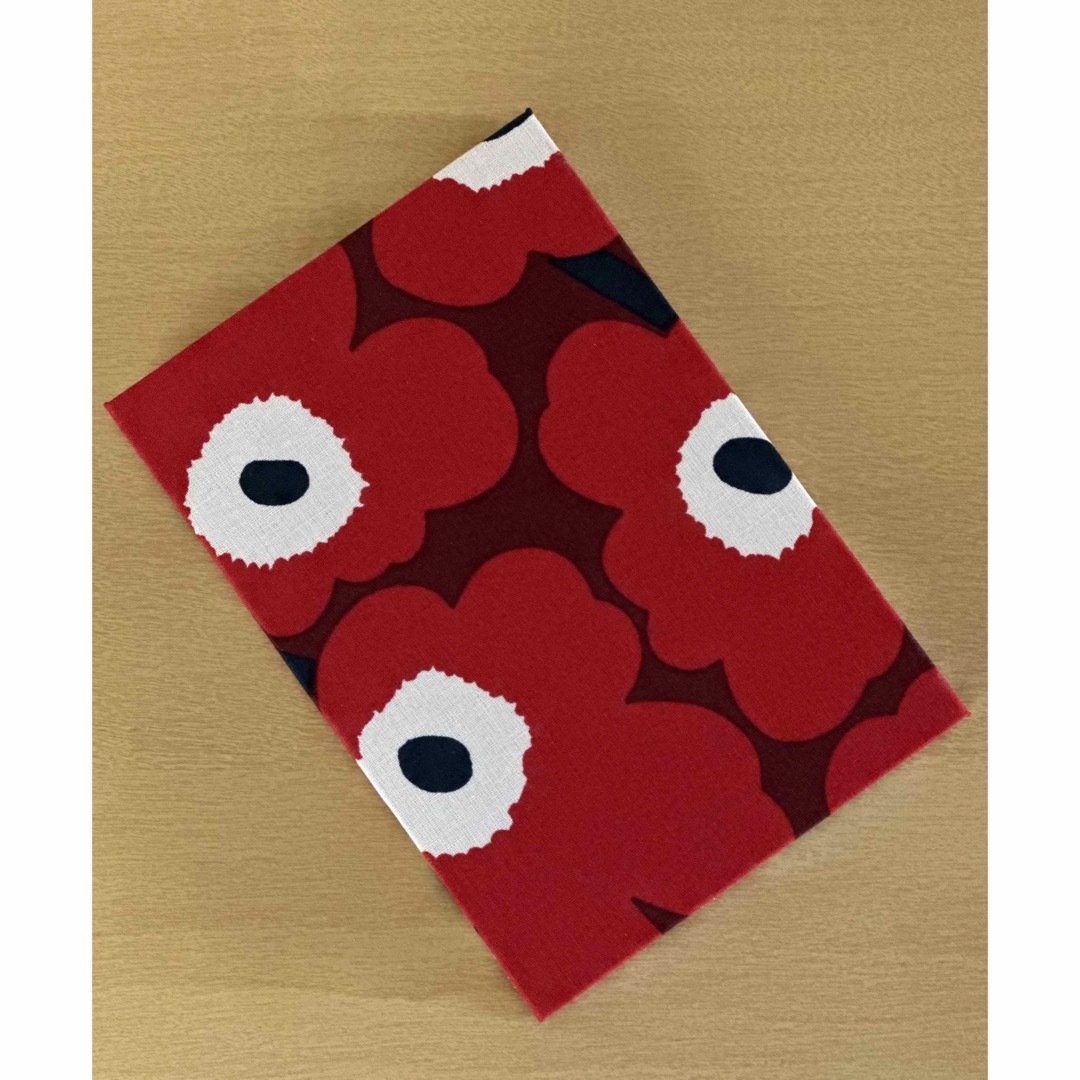 marimekko(マリメッコ)のマリメッコ  ミニウニッコ御朱印帳 カルトナージュ ハンドメイド ハンドメイドのハンドメイド その他(その他)の商品写真