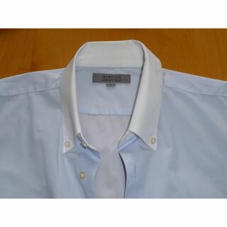 ユニクロ(UNIQLO)の美品 UNIQLO(ユニクロ) クレリックシャツ 水色 スリムフィット L(シャツ)