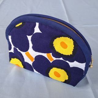 マリメッコ(marimekko)のmarimekkoポーチ　濃ブルー×イエロー(ポーチ)