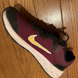 ナイキ(NIKE)のナイキ　キッズスニーカー　レボリューション 6(スニーカー)