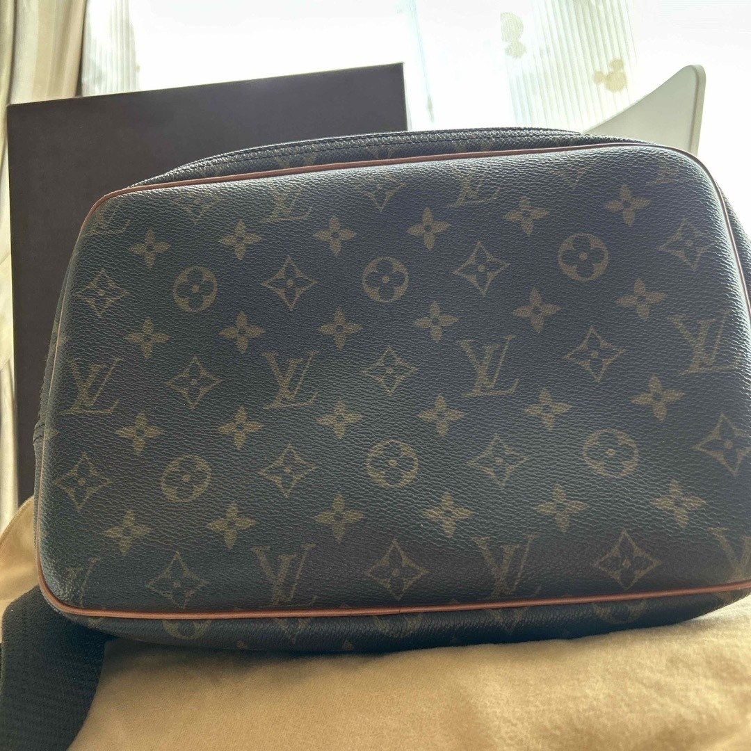 LOUIS VUITTON(ルイヴィトン)のLVルイヴィトン　ショルダーバック　美品 レディースのバッグ(ショルダーバッグ)の商品写真