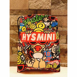 ヒステリックミニ(HYSTERIC MINI)の【レア限定品】ヒスミニ　マルチプリント巾着袋　中サイズ(ポーチ)