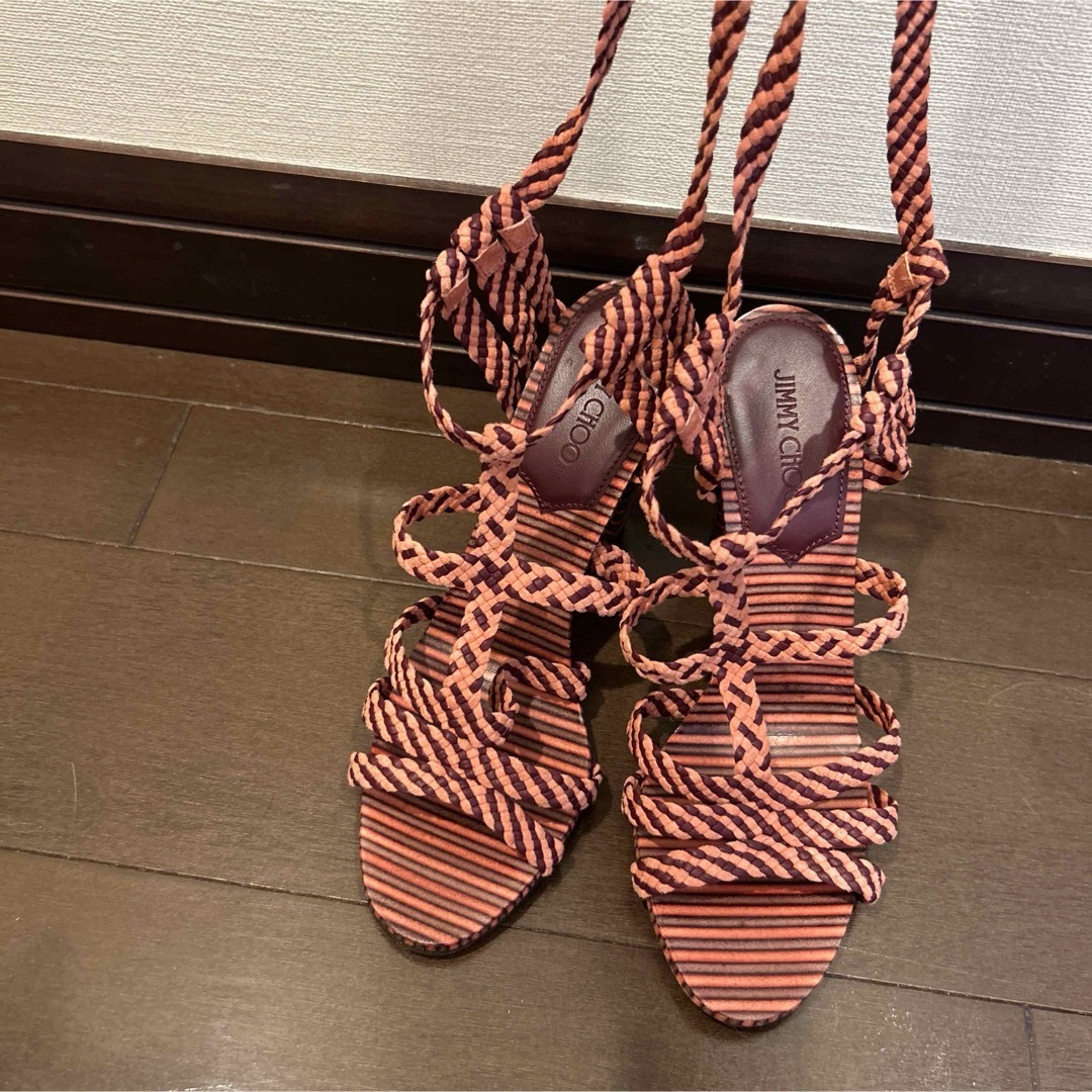 JIMMY CHOO(ジミーチュウ)のジミーチュウ　美品サンダル38.5 セルジオロッシ お好きな方にも レディースの靴/シューズ(サンダル)の商品写真