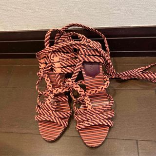 ジミーチュウ(JIMMY CHOO)のジミーチュウ　美品サンダル38.5 セルジオロッシ お好きな方にも(サンダル)