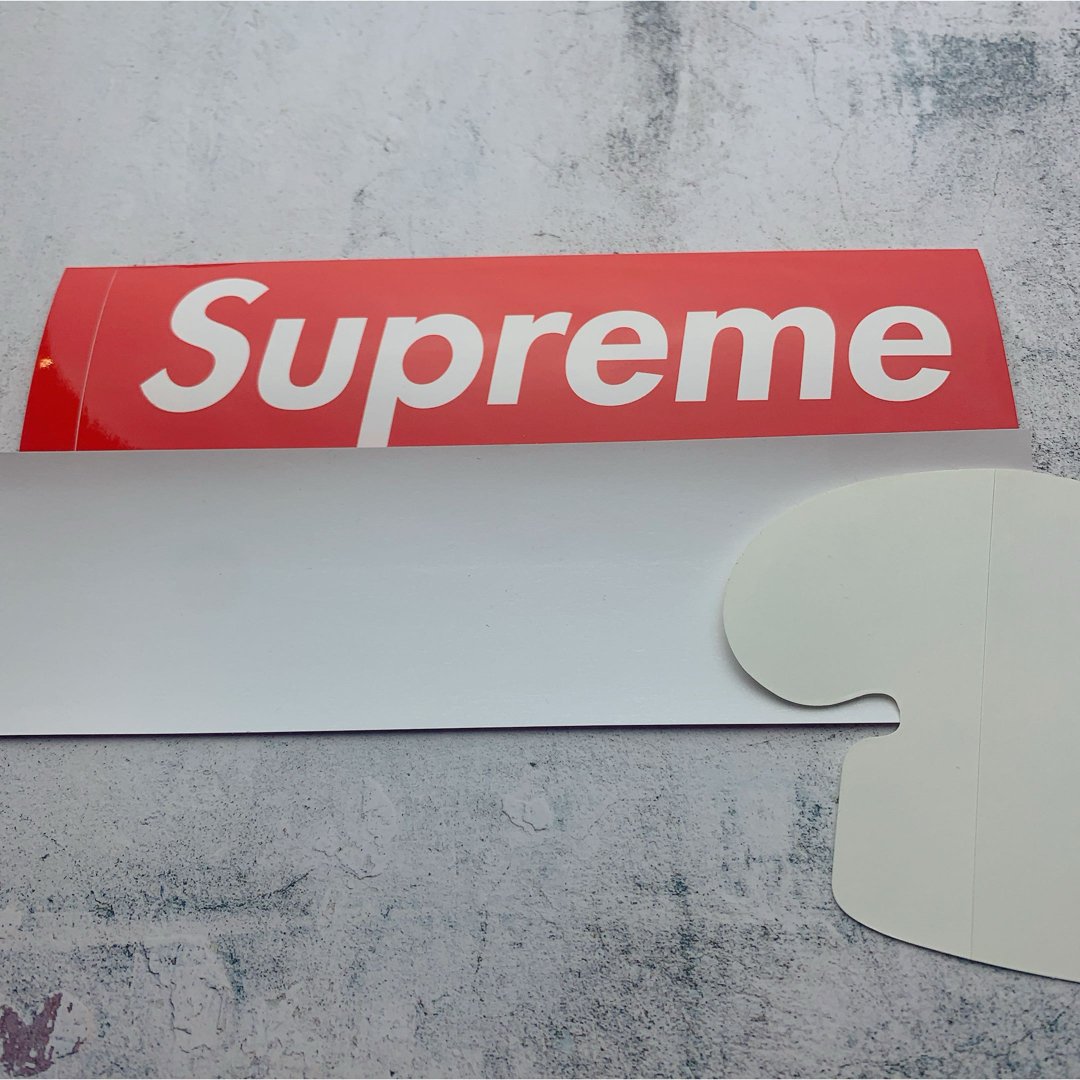 Supreme(シュプリーム)の美品　supreme ステッカー　3枚　shadow tee sticker ハンドメイドの文具/ステーショナリー(しおり/ステッカー)の商品写真