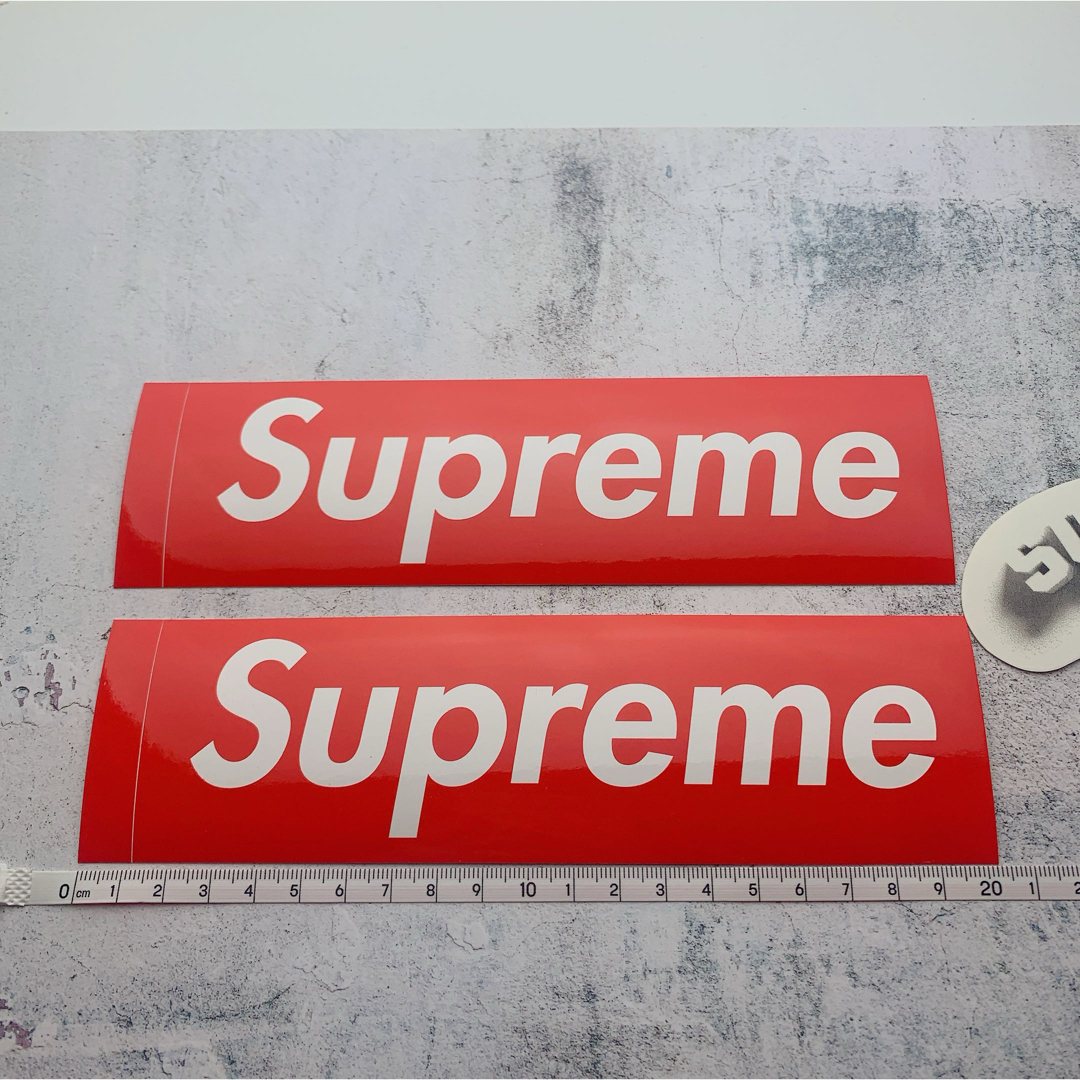 Supreme(シュプリーム)の美品　supreme ステッカー　3枚　shadow tee sticker ハンドメイドの文具/ステーショナリー(しおり/ステッカー)の商品写真