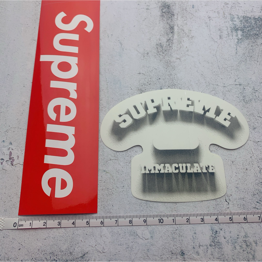 Supreme(シュプリーム)の美品　supreme ステッカー　3枚　shadow tee sticker ハンドメイドの文具/ステーショナリー(しおり/ステッカー)の商品写真