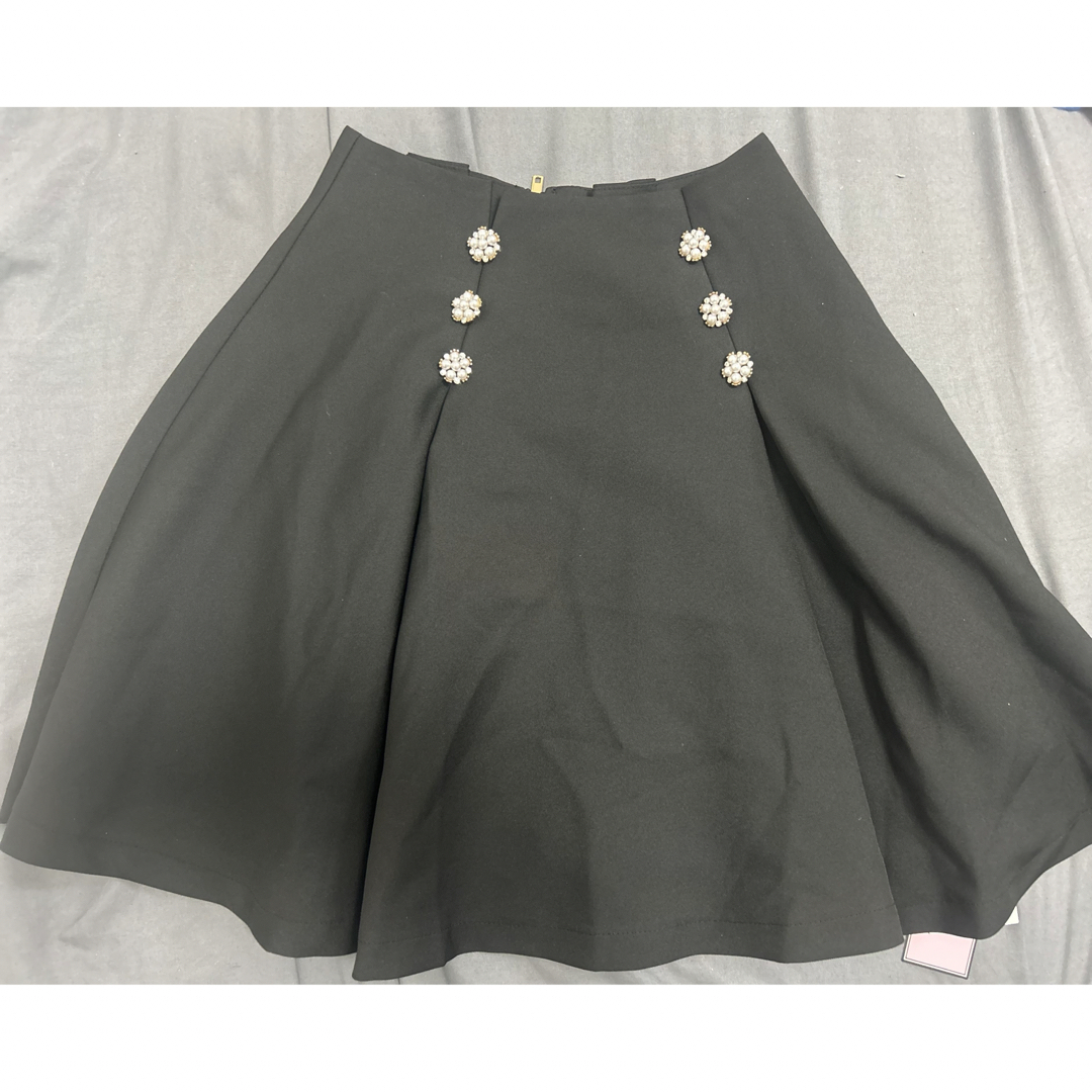 ROJITA(ロジータ)のROJITA フレアミニスカート　黒 レディースのスカート(ミニスカート)の商品写真