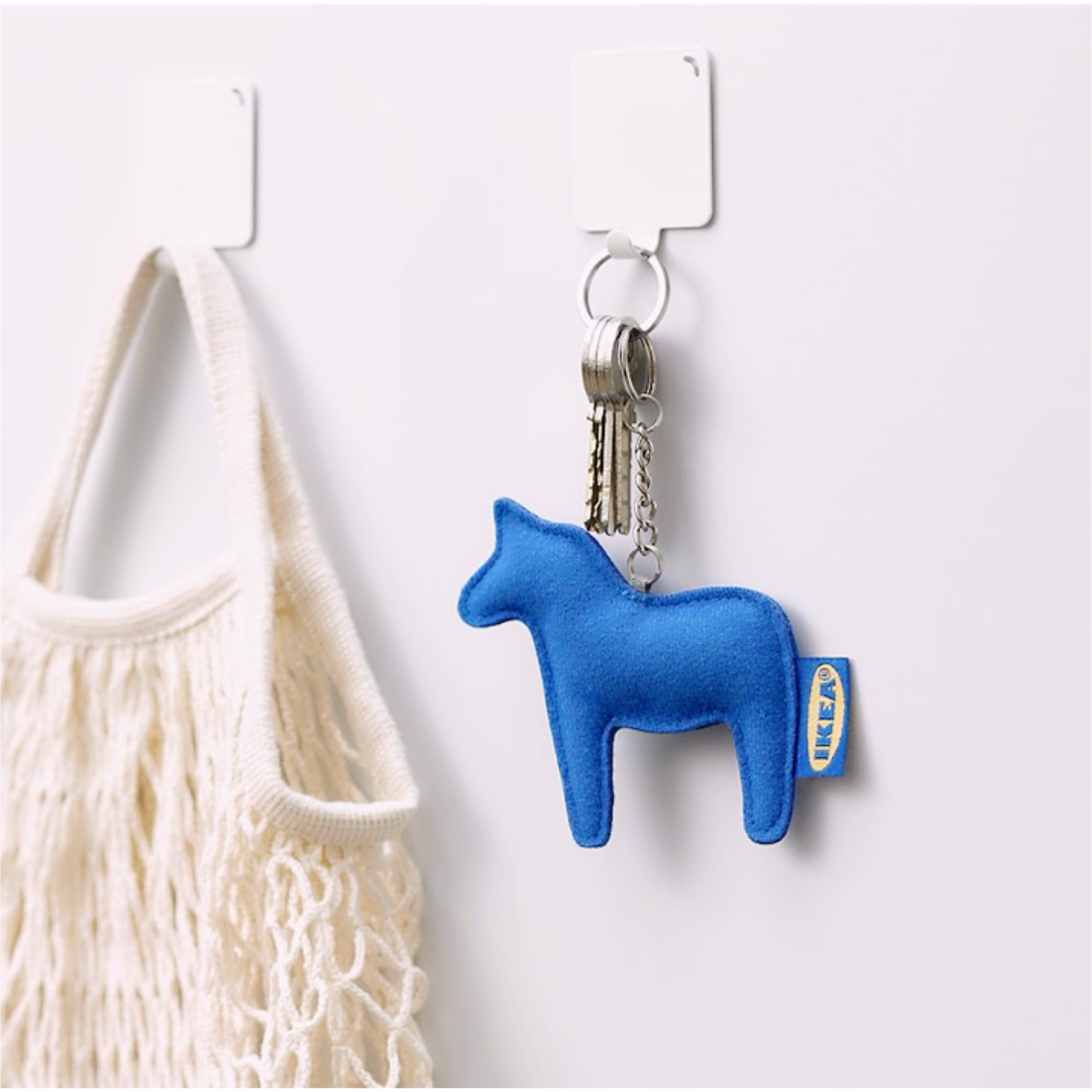 IKEA(イケア)のイケア IKEA★ホワイト。ピンクcolorミニバッグ馬型キーホルダー3点セット レディースのファッション小物(キーホルダー)の商品写真