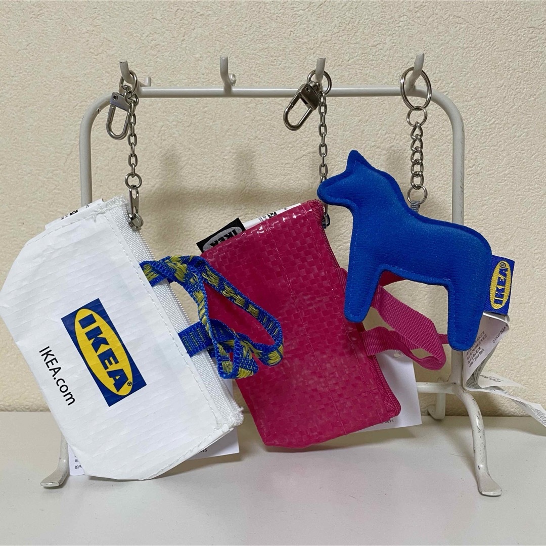 IKEA(イケア)のイケア IKEA★ホワイト。ピンクcolorミニバッグ馬型キーホルダー3点セット レディースのファッション小物(キーホルダー)の商品写真