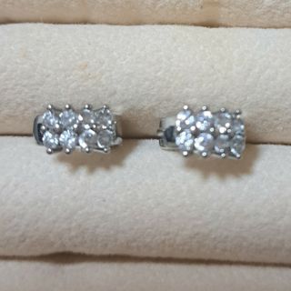 ピアス(ピアス)