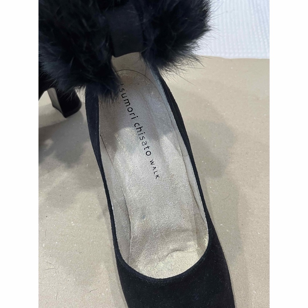 TSUMORI CHISATO(ツモリチサト)のツモリチサト  ファー付スウェードパンプス　ブラックハイヒール　22㎝ レディースの靴/シューズ(ハイヒール/パンプス)の商品写真