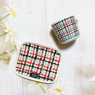 マリメッコ(marimekko)の♡マリメッコ　ウルディンブレ　プレート  マグカップ　チェック　北欧　食器　新品(食器)