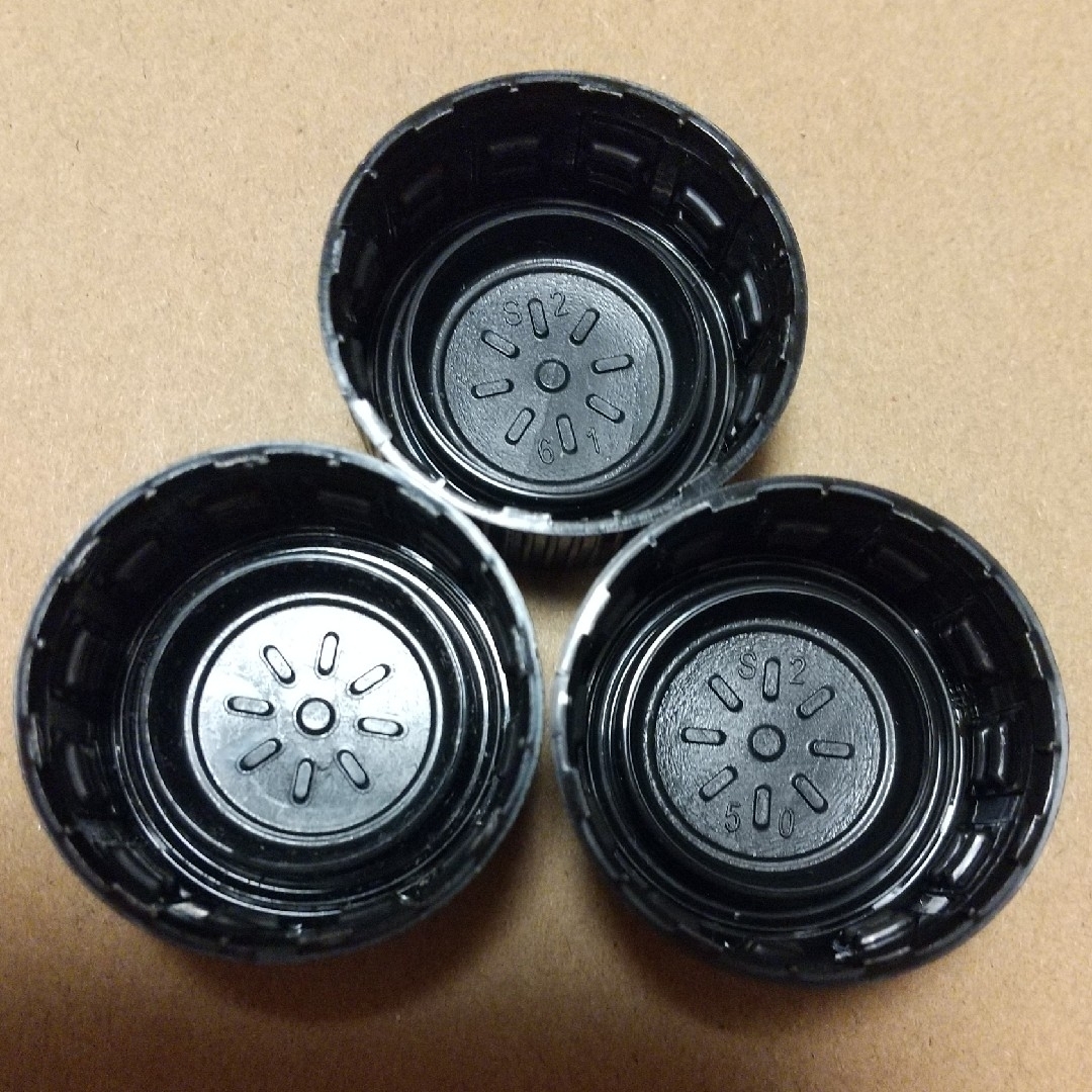 美酢 ミチョ ペットボトルキャップ 3種類(3つ) エンタメ/ホビーのコレクション(その他)の商品写真
