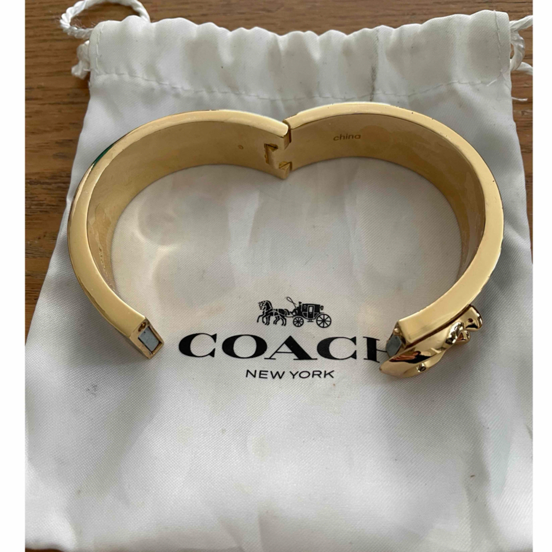 COACH(コーチ)のcoach バングル レディースのアクセサリー(ブレスレット/バングル)の商品写真