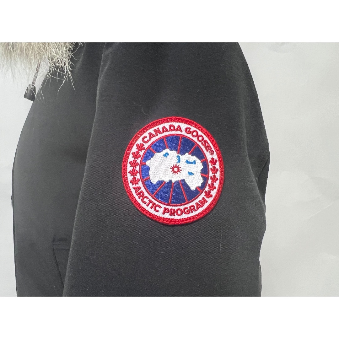 CANADA GOOSE(カナダグース)のCANADA GOOSE カナダグース ダウンジャケット BROOKFIELD PARKA ブルックフィールド パーカー メンズ ブラック サイズ：S フード ファー 2300JM R 美品 メンズのジャケット/アウター(ダウンジャケット)の商品写真