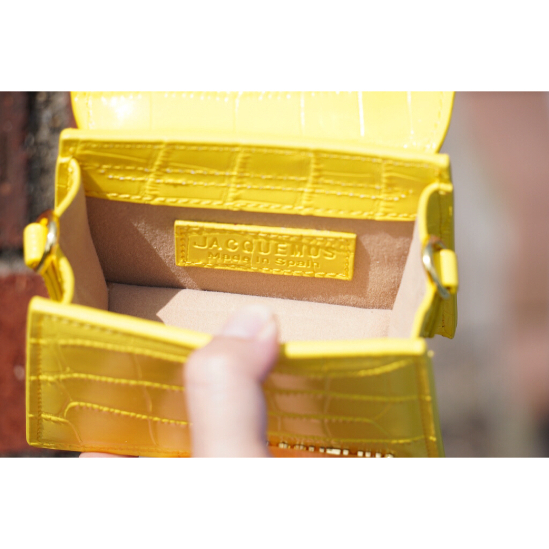 【断捨離】Jacquemus ジャックムス　新品未使用 レザーミニバッグ レディースのバッグ(ショルダーバッグ)の商品写真