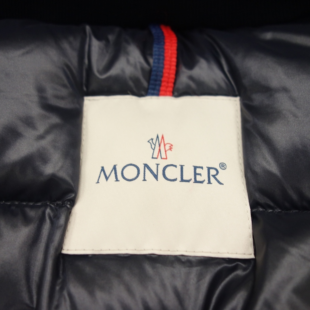 MONCLER(モンクレール)のモンクレールダウンジャケットACANTHE H20911A00162【AFA1】 メンズのジャケット/アウター(ダウンジャケット)の商品写真