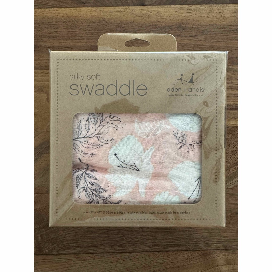 aden+anais(エイデンアンドアネイ)のaden anais  swaddle キッズ/ベビー/マタニティのこども用ファッション小物(おくるみ/ブランケット)の商品写真