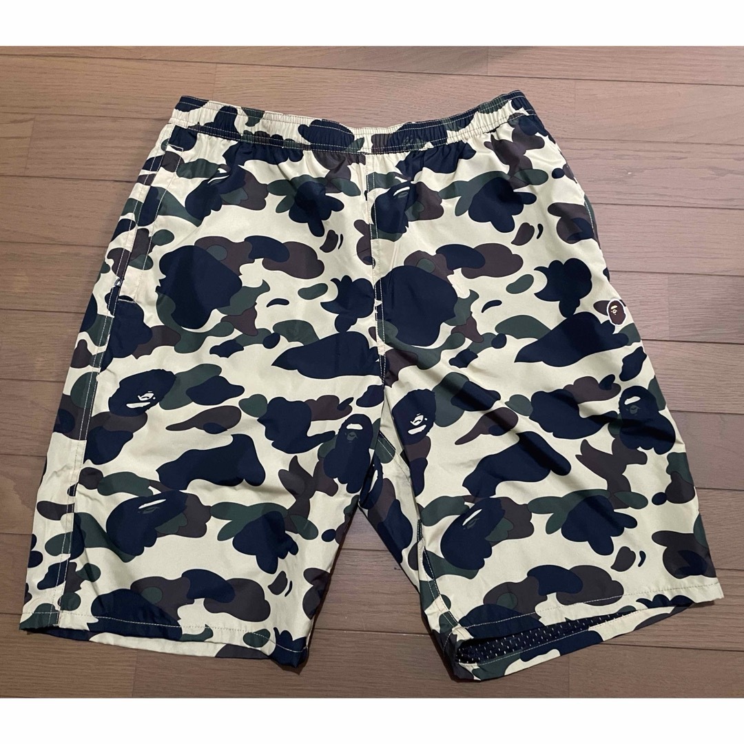 A BATHING APE(アベイシングエイプ)のBAPE 1ST CAMO BEACH SHORTS メンズのパンツ(ショートパンツ)の商品写真