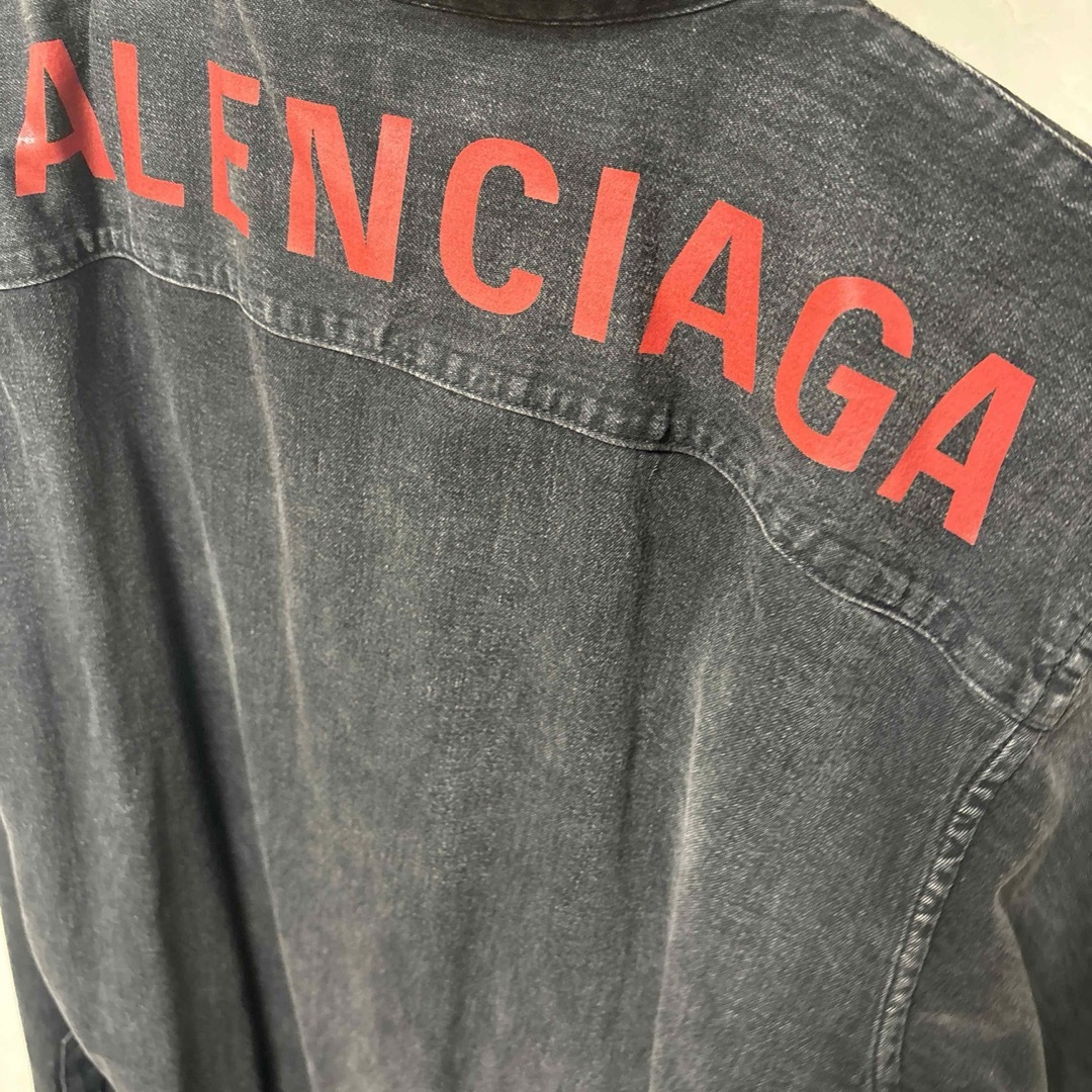 Balenciaga(バレンシアガ)のバレンシアガ　デニムジャケット　バックロゴ　シャツ メンズのジャケット/アウター(Gジャン/デニムジャケット)の商品写真